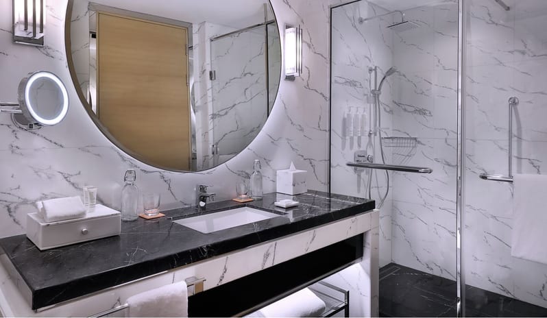 Marriott Resort Palm Jumeirah - Family Palm Sea View Room Bathroom